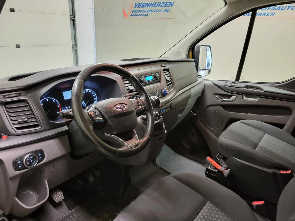 Ford Transit Custom 2019 - 2.0TDCI 130pk L2/H1 Trekhaak Euro 6! Bild 4