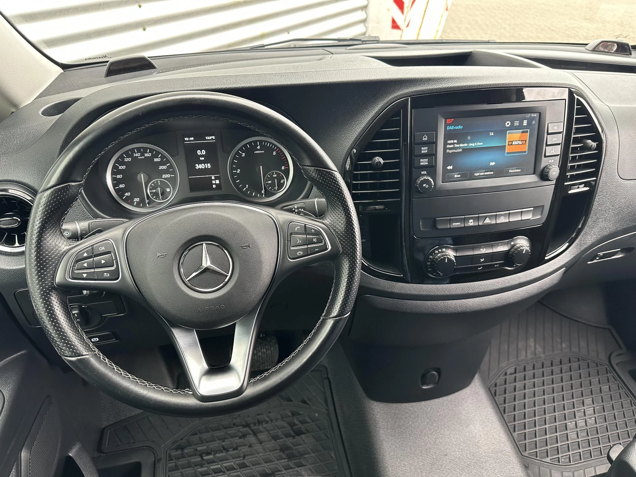 Mercedes-Benz Vito 2023 - 119 CDI L2 Automaat LED Achterdeuren Carplay afbeelding 6