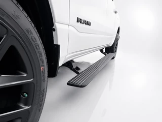 Dodge Ram 1500 2024 - 5.7 V8 4x4 Crew Cab SPORT GT BPM VRIJ! | Incl LPG | Trekhaak 13-polig | Bedcover | Adaptive cruise | PANORAMADAK| bild 9