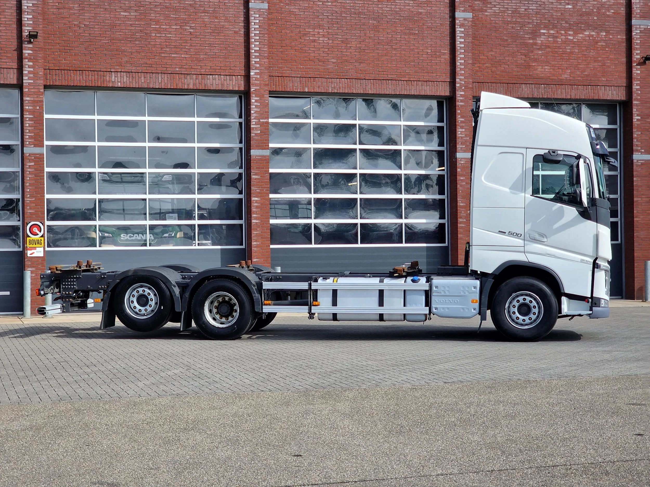 Volvo FH 2021 - 13.500 Globetrotter 6x2 BDF - 4.90 WB - Full air - Leather - I shift obrázek 8