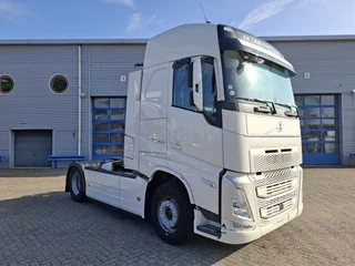 Volvo FH 2021 - FH5-500 / VEB+ / 656346 KM / I-PARKCOOL / NB CHASSIS / DOUBLE TANK / FULL-SPOILER / 2XBED / FRIDGE / LWDS / AUTOMATIC / EURO-6 / 2021 afbeelding 2 miniatuur