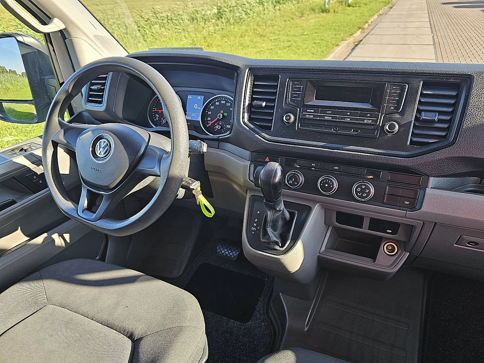 Volkswagen Crafter 2020 - 35 2.0 zdjęcie 8