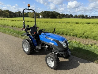 Solis 22 minitractor NIEUW - 5 jaar GARANTIE - optie galaxy banden 2026 afbeelding 1 miniatuur