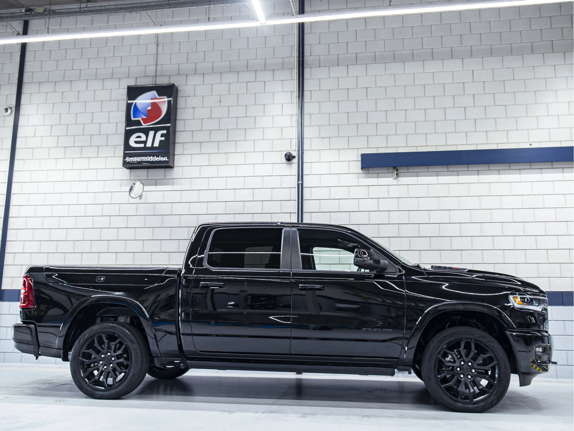 Dodge Ram 1500 2024 - Limited Night Hurricane | 3.0L High Output 540pk 4x4 Crew Cab image 2