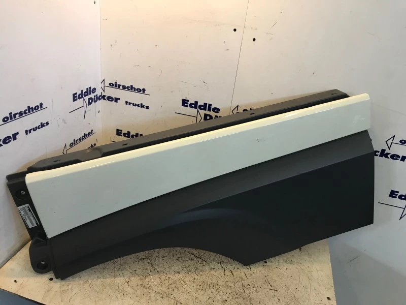 DAF 2023 - 1835027-1843492 SPATBORD (NIEUW) afbeelding 1