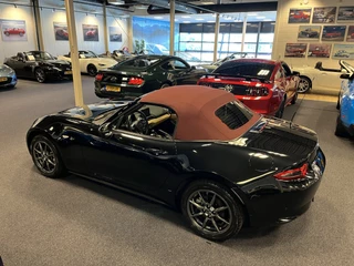 Mazda MX-5 2018 - ND Roadster 1.5 SkyActiv-G 131PK Sakura Limited Bose Leder PDC afbeelding 12