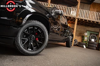 Chevrolet Silverado 2024 - High Country 6.2 V8 imagen 3