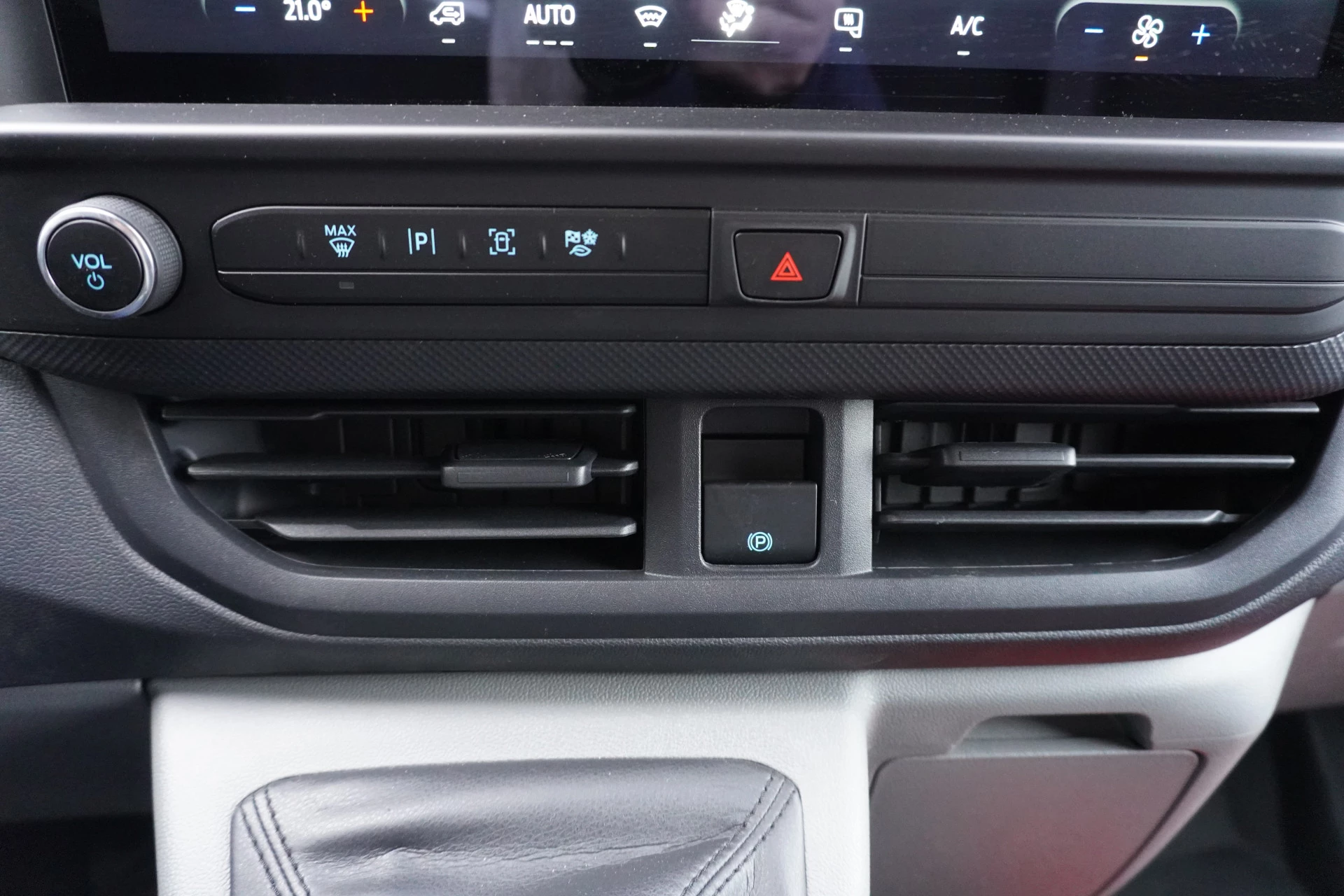 Ford Transit Custom 2024 - 300L 2.0 TDCI 136PK L2H1 Trend obrázek 23