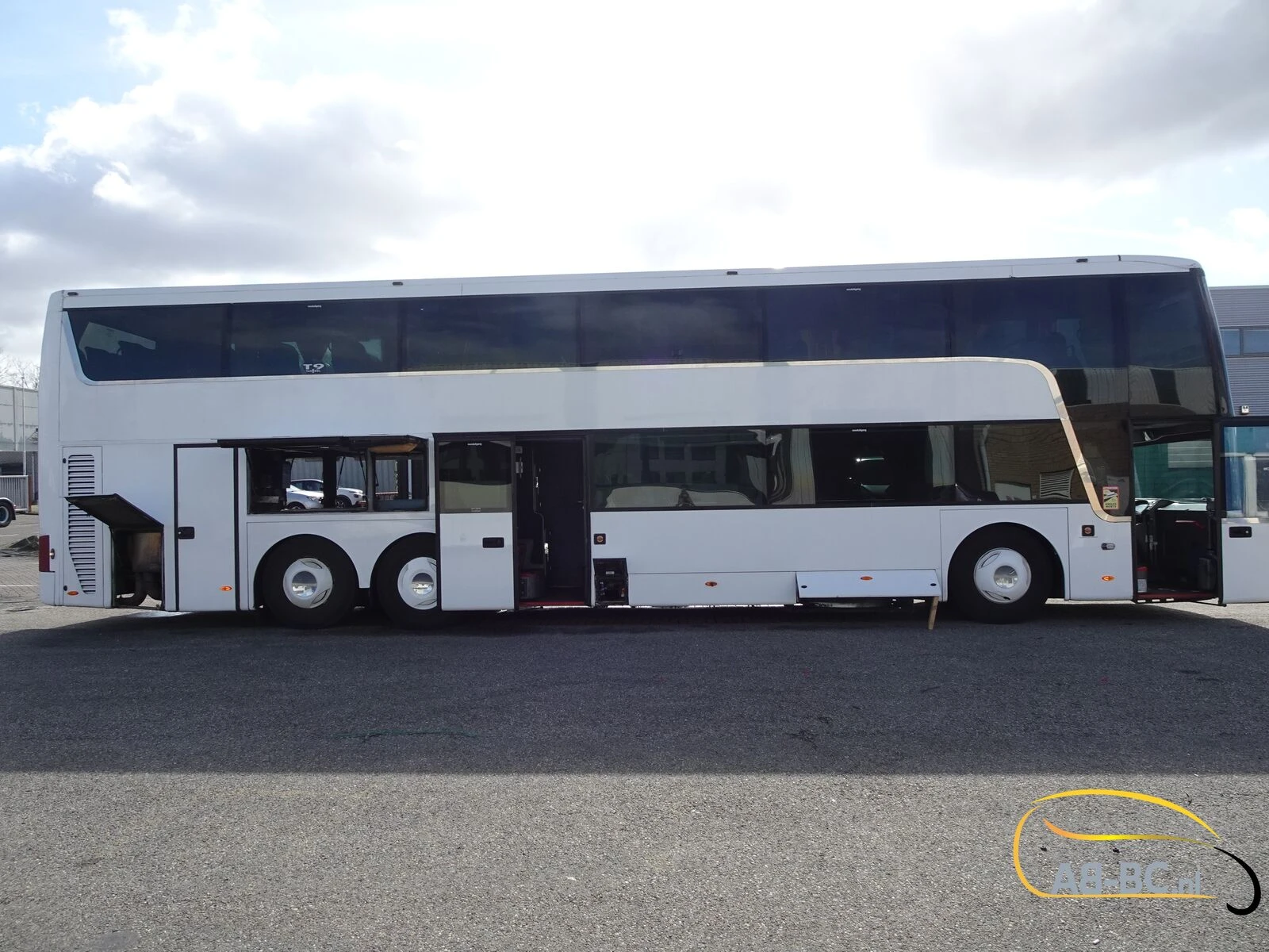 Van Hool TD925 Astromega 83 Seats 2008 image 16