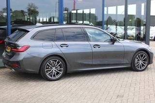 BMW 3 Series 2021 - Touring 330e xDrive High Executive PANORAMADAK LEDER H&K HEAD-UP LASER zdjecie 6