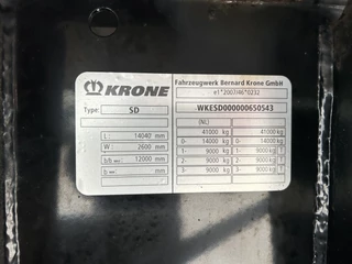 Krone Cool Liner 2015 - / Isolated Box / Loadlift 2000 kg image 16