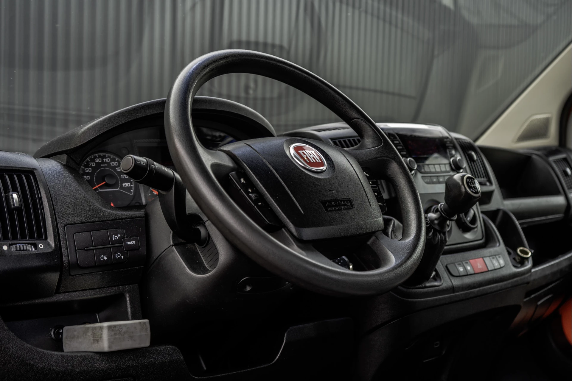 Fiat Ducato 2018 - Open laadbak met oprijplaat | 131PK | Euro 6 afbeelding 11