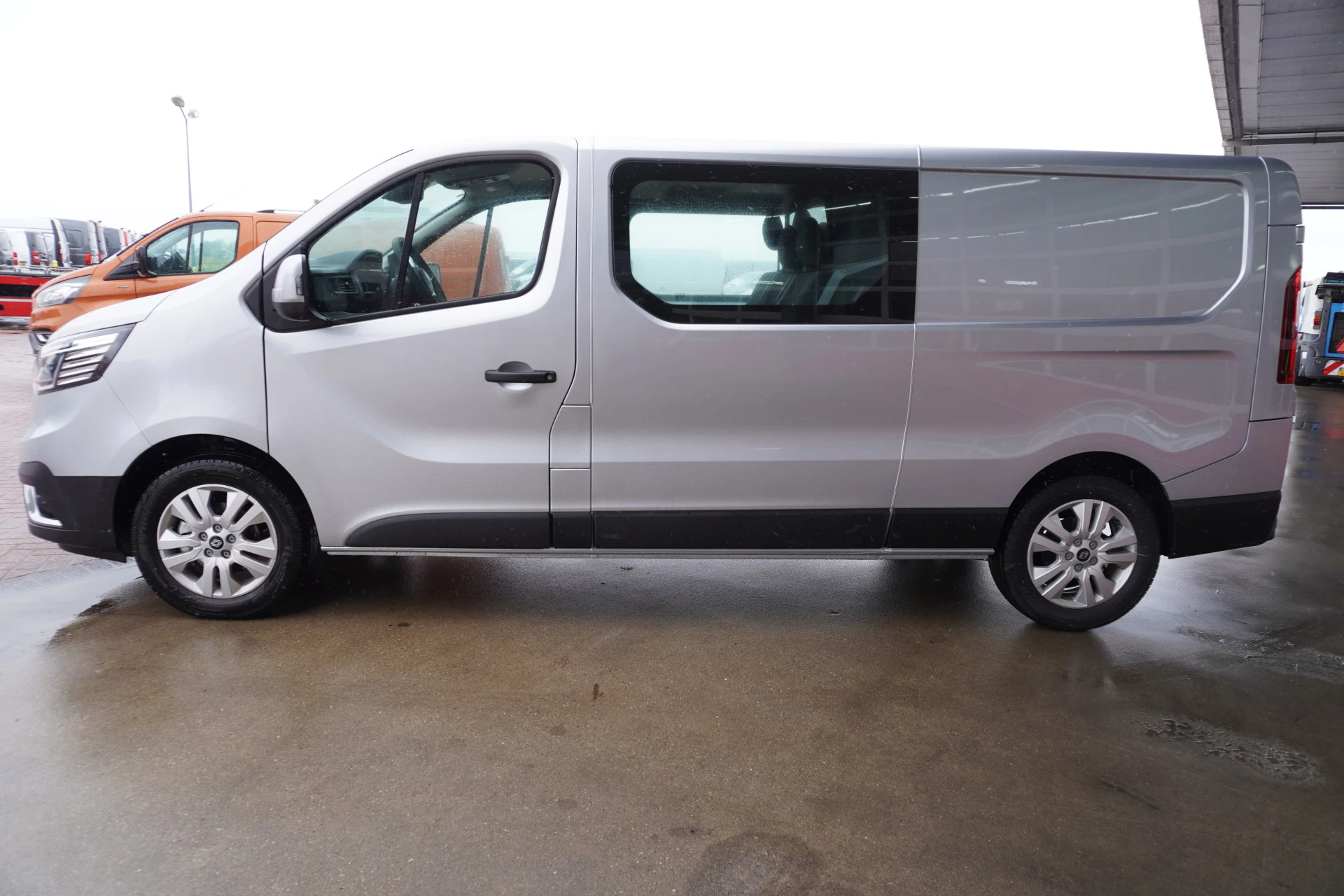 Renault Trafic 2024 - 2.0 Blue dCi 130PK T29 L2H1 Advance Dubbelcabine image 8