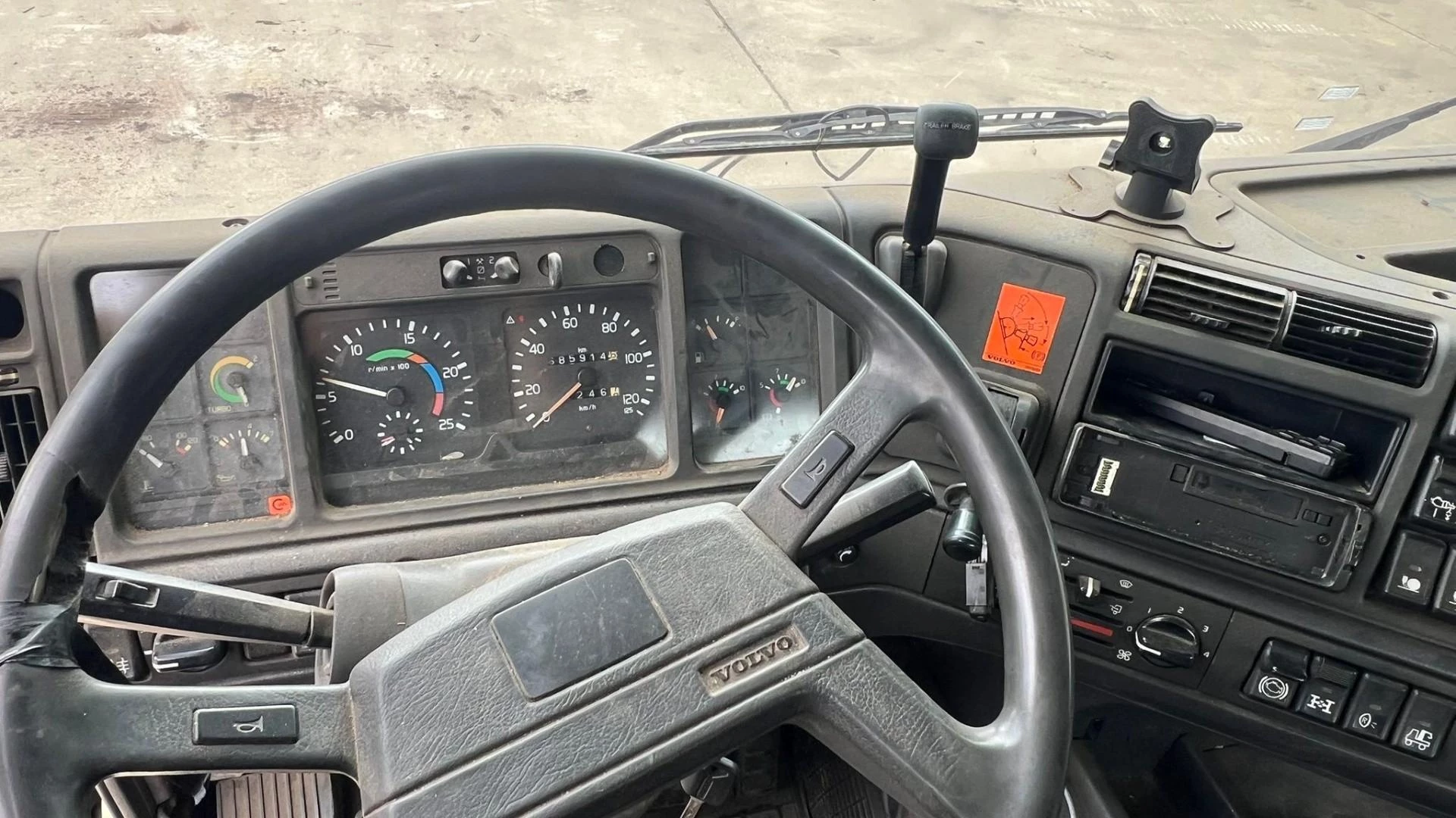 Volvo FH 1994 - 12.420 Bild 10