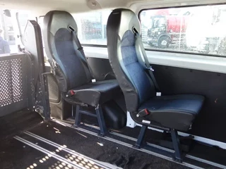 Ford 2,2 TDCI 2014 - CUSTOM,HANDBAK,ROLSTOELLIFT obrazek 8