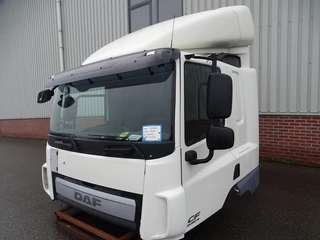 DAF N/A 2015 - CF86 SLAAPCABINE изображение 1
