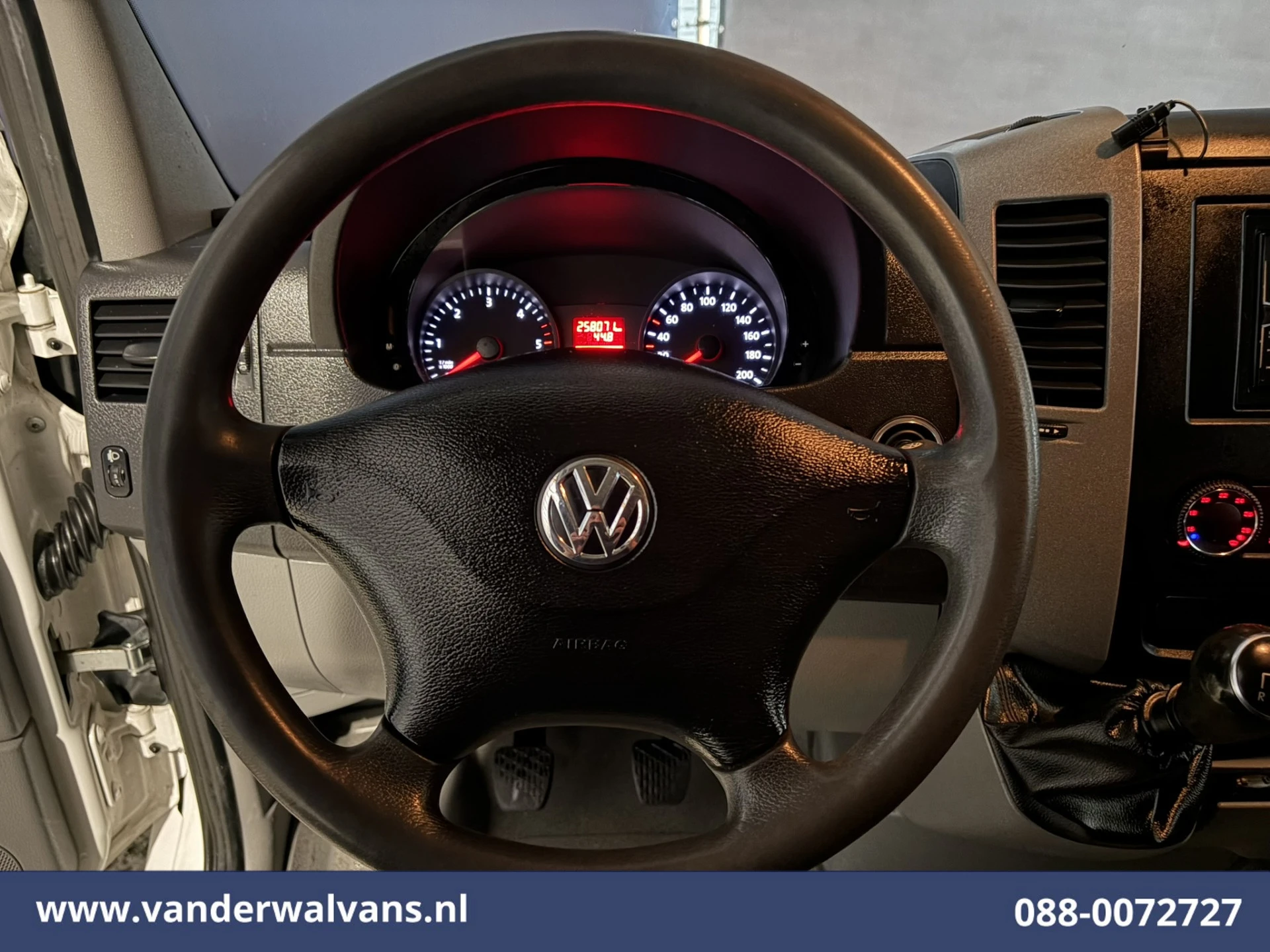 Volkswagen Crafter 2017 - 35 2.0 TDI 141pk Dubbele Cabine Euro6 Open Laadbak | Airco 3500kg trekhaak afbeelding 18