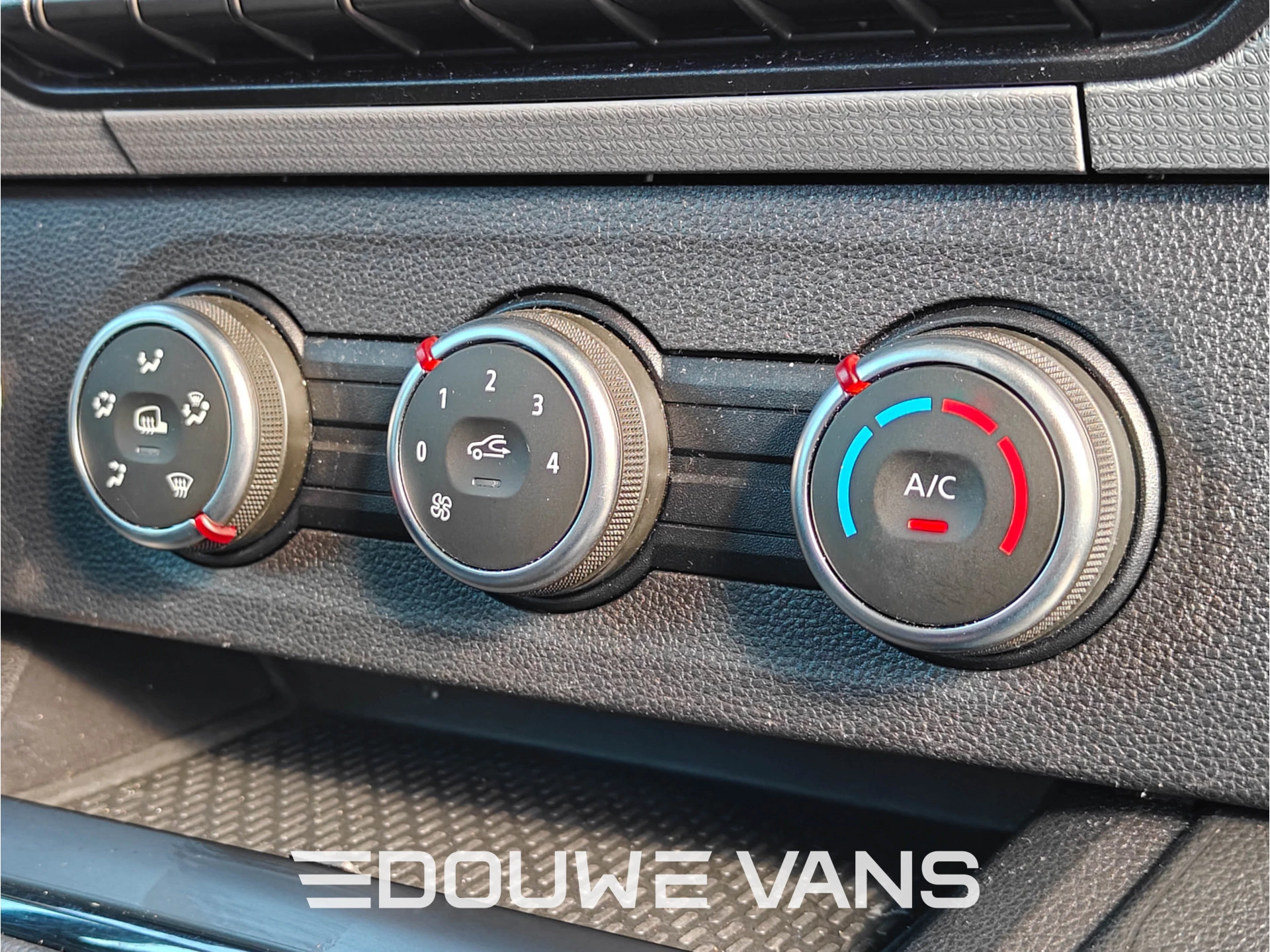 Nissan Townstar 2023 - L1 Visia N-Connecta Airco LED Fabrieksgarantie obrázek 17
