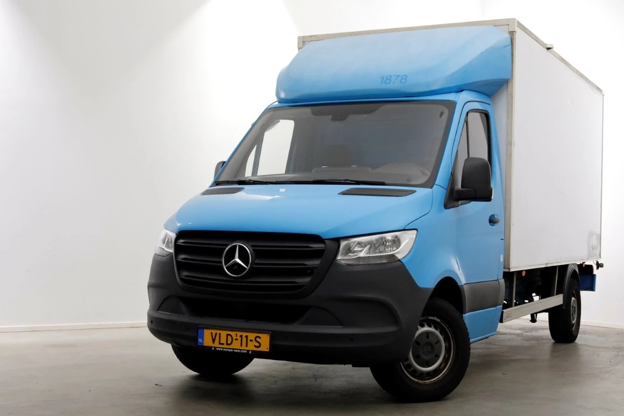 Mercedes-Benz Sprinter 2021 - 311 CDI 115pk E6 RWD Bakwagen met achterdeuren 2-Persoons 07-2021 image 1