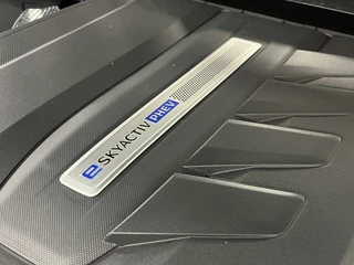 Mazda CX-60 2023 - 2.5 e-SkyActiv PHEV Automaat 327PK Takumi Met alle pakketten Plug-in Hybride imagen 103