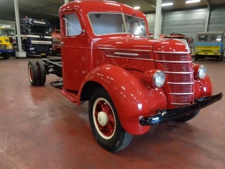 International D 30 1938 - 4 TONNER image 2