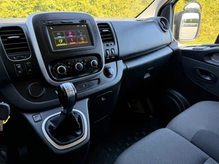 Renault Trafic 2021 - 2.0 dCi 146 PK / AUTOMAAT / L1H1 / 1e EIG. / 2x SCHUIFDEUR / INRICHTING / CAMERA / 3-ZITS image 15