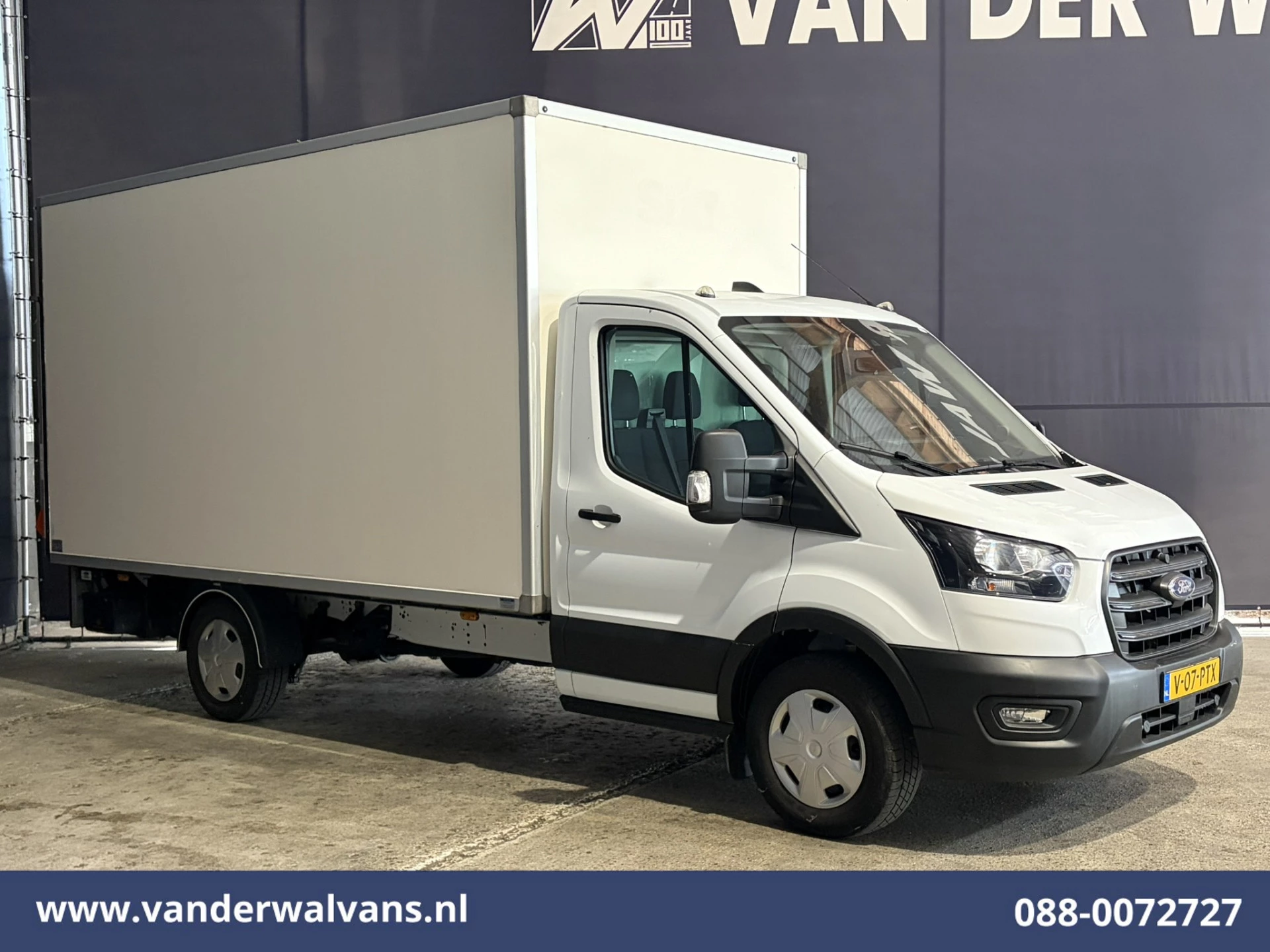 Ford Transit 2022 - 2.0 TDCI 130pk Bakwagen Laadklep Euro6 Airco | 1040kg laadvermogen | Cruisecontrol | Verwarmde voorruit image 9