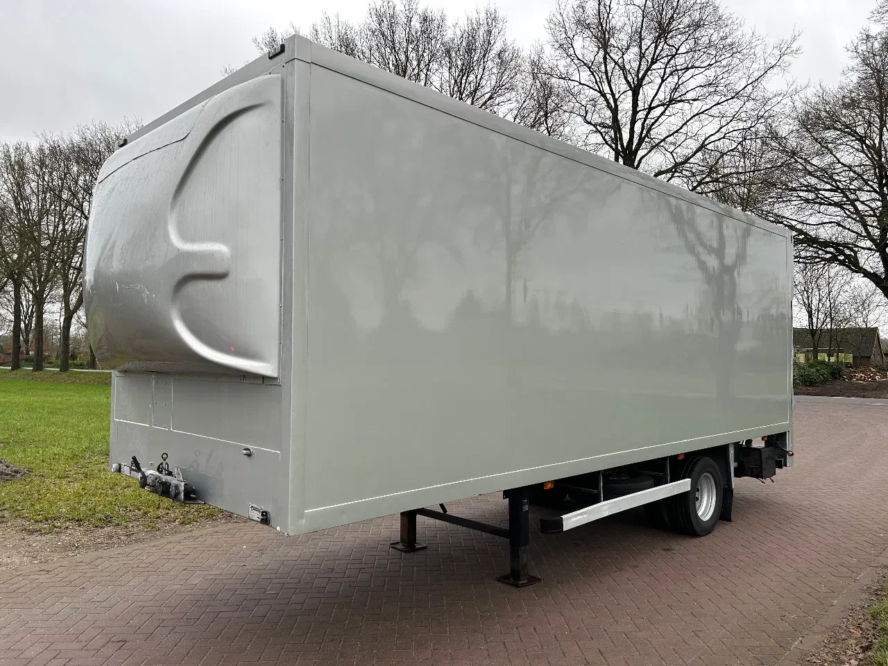 Veldhuizen 2010 - be oplegger 7.5 ton gesloten met laadklep 1000 kg изображение 2