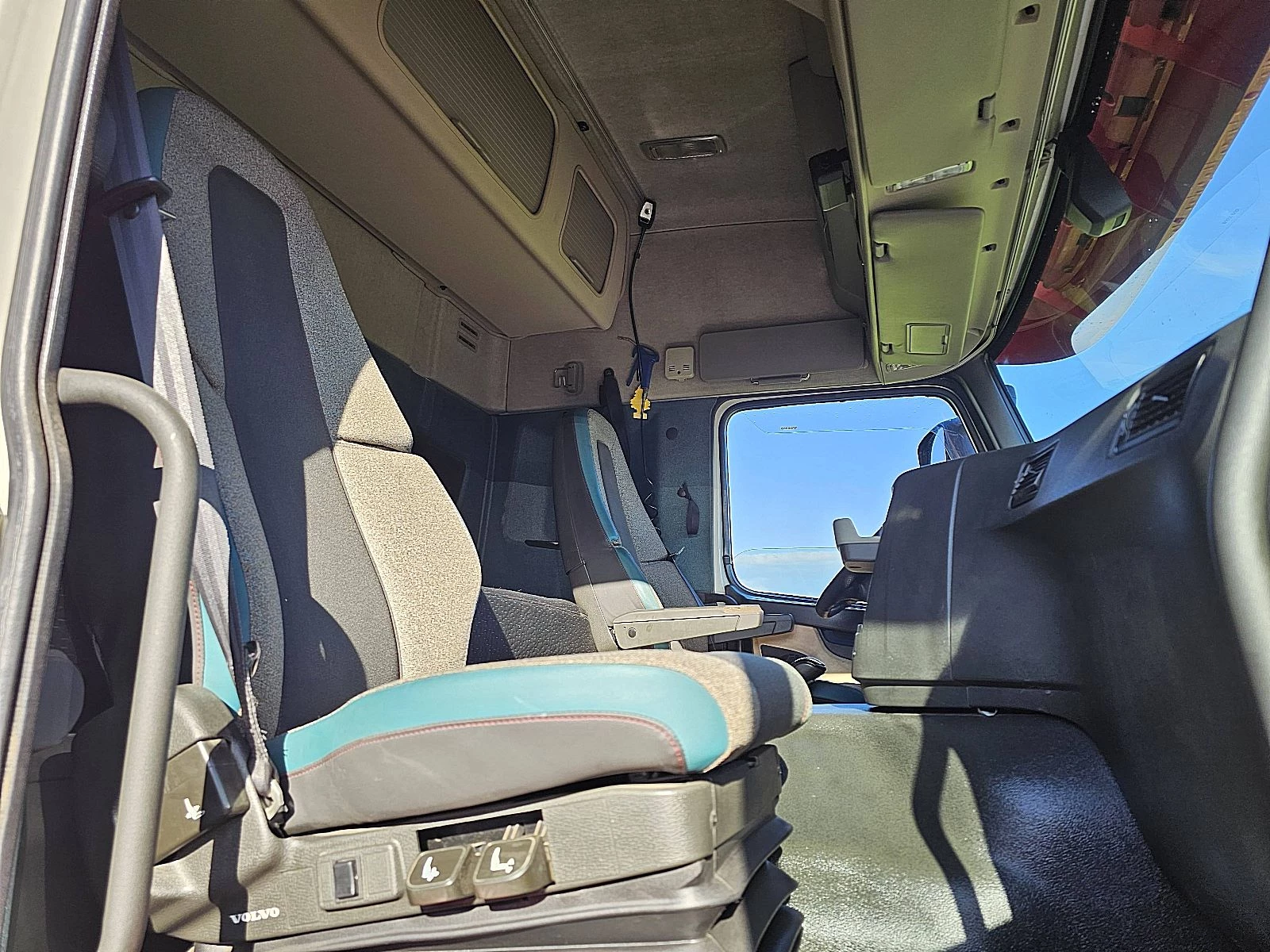 Volvo 2015 - FM 11.450 image 7