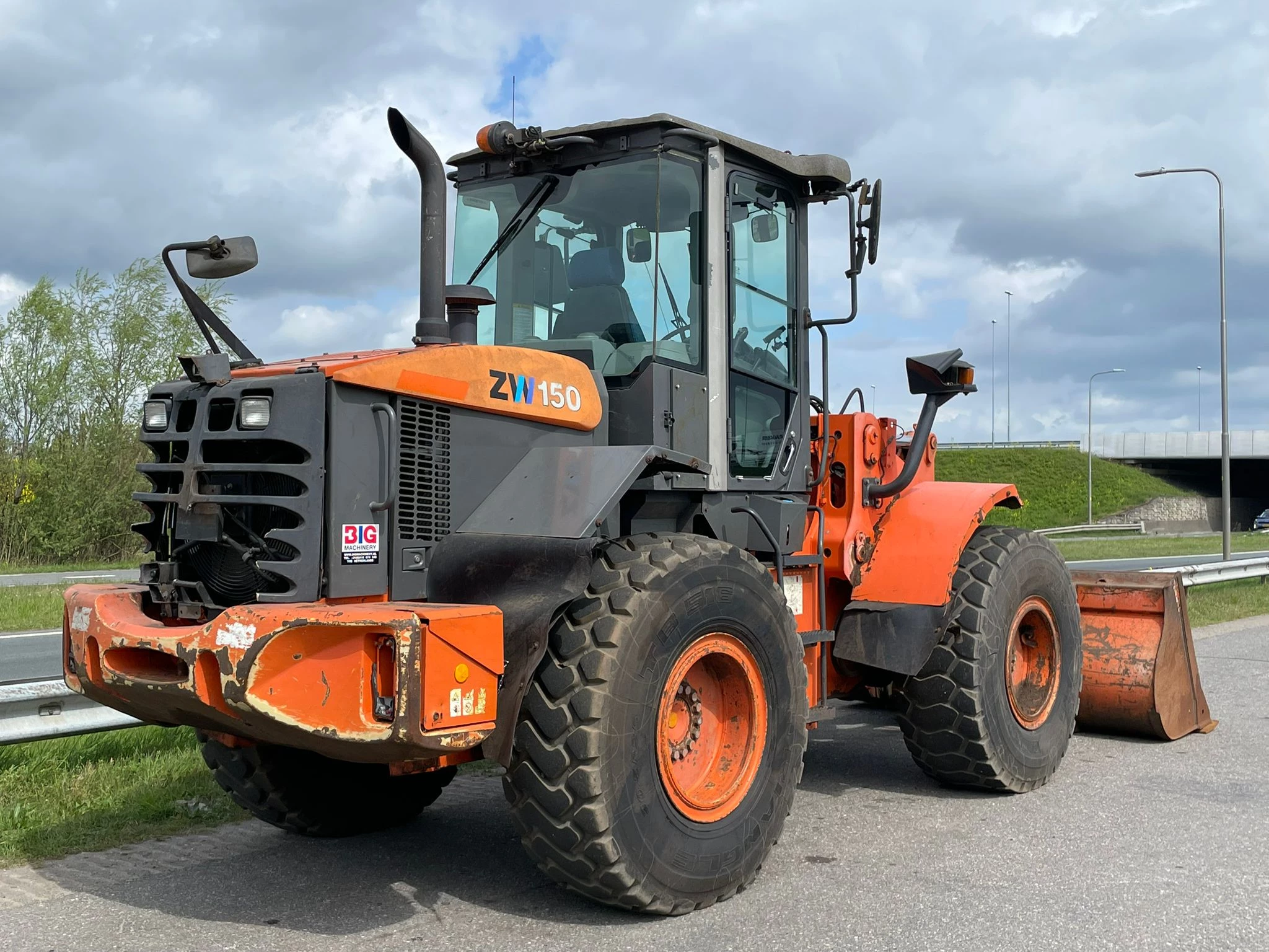 Hitachi ZW150 2013 immagine 5