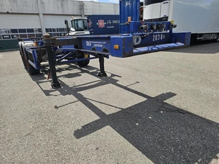MKF METALLBAU CS 20 -20 FOOT- CONTAINER CHASSIS -HEAVY DUTY- BPW DRUM -STEEL SUSPENSION- GOOD QUALITY. 2006 obrázek 1 náhled