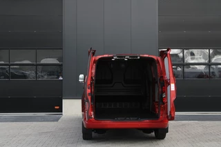 Ford Transit Custom 2025 - 320 2.0 TDCI L2H1 Limited 170pk - 1+1 Stoelopstelling - 2x Schuifdeur - Adaptive Cruise - Verwarmd stuur - Blind spot - Navigatie - Camera - Draadloos laden - Rijklaar imagen 8