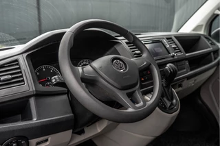 Volkswagen Transporter 2020 - T6 2.0 TDI L1H1 | 150 PK | Automaat | Carplay | Cruise | PDC | Trekhaak bild 11