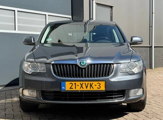 Škoda Superb 2009 - 1.8 TSI Elegance bj.2009 Navi|Trekh|Pdc|Stoel verw. изображение 4