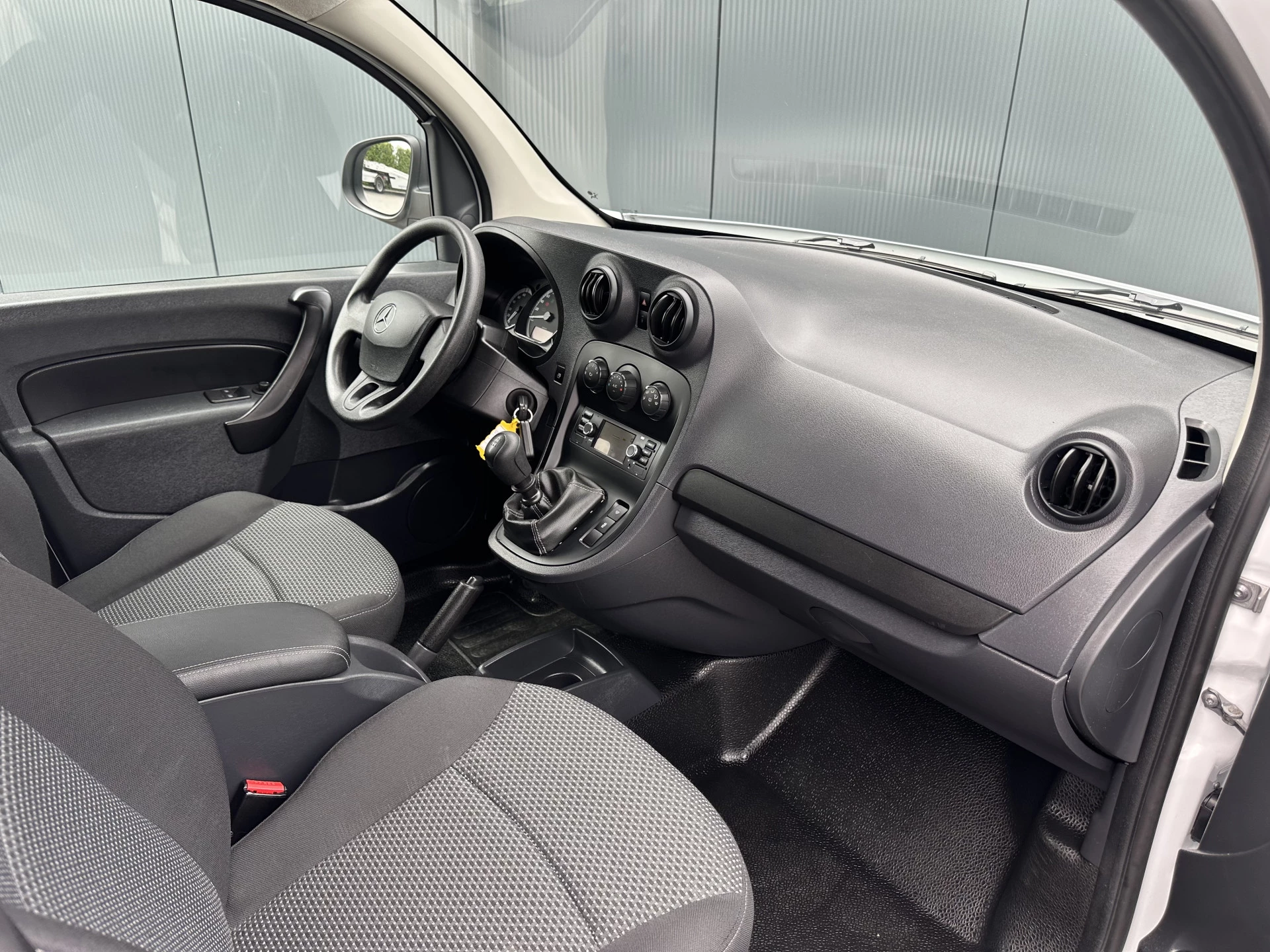 Mercedes-Benz Citan 2019 - 112 BENZINE 115 PK / BPM VRIJ / 1e EIGENAAR / NAVI / AIRCO / 17 INCH image 12
