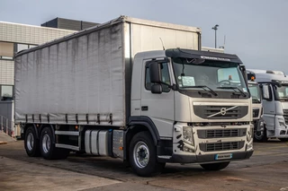 Volvo N/A 2011 - FM330-6x2-10 pneus/tires-intarder imagen 2