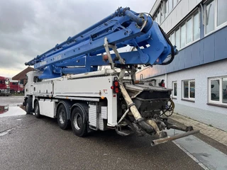 Scania G 2015 - G490 8X4 SCHWING S 47 R + REMOTE CONTROL HUB REDUCTION image 8