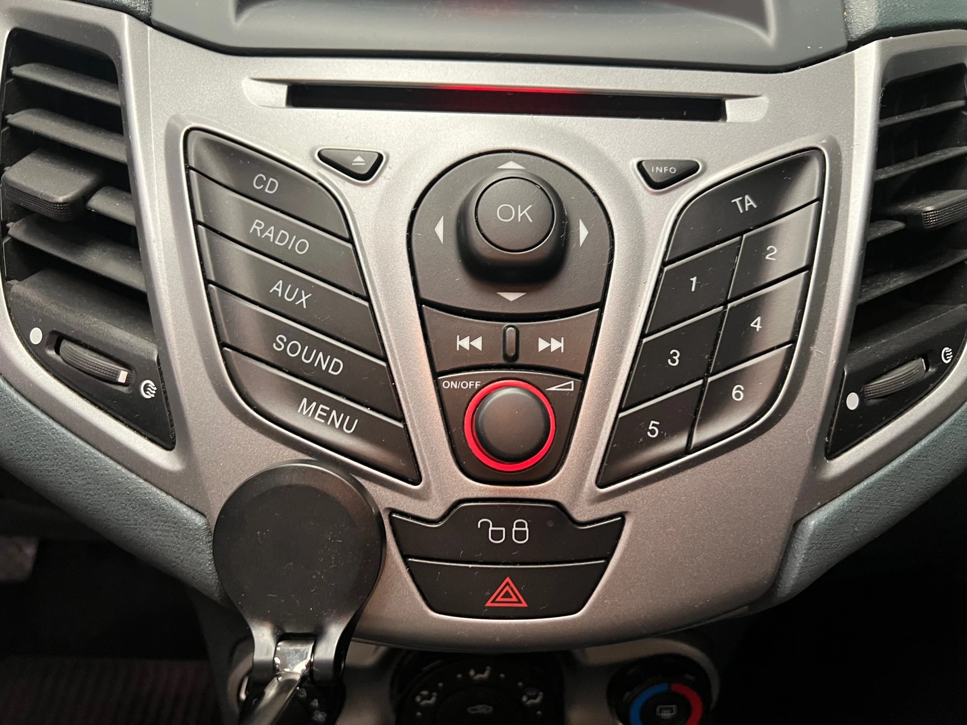 Ford Fiesta 2009 - 1.25 Limited NAP - Airco Bild 17