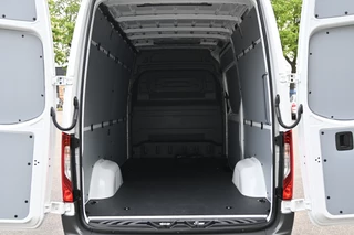 Mercedes-Benz eSprinter 2024 - 320 RWD L2H2 Select 81kWh imagem 13