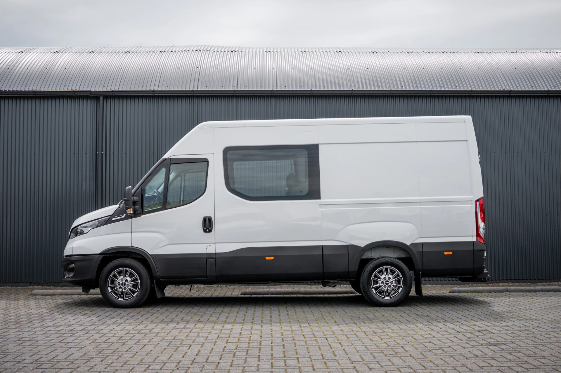 Iveco Daily 2024 - 35S16 | 160 PK | Automaat | Camera | Cruise | Airco | 3.5T Trekgewicht imagen 5
