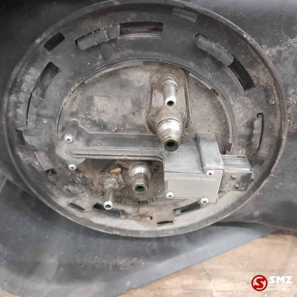 Mercedes-Benz 2015 - Occ AdBluetank 60L + AdBlueniveausensor Mercedes obrázek 5