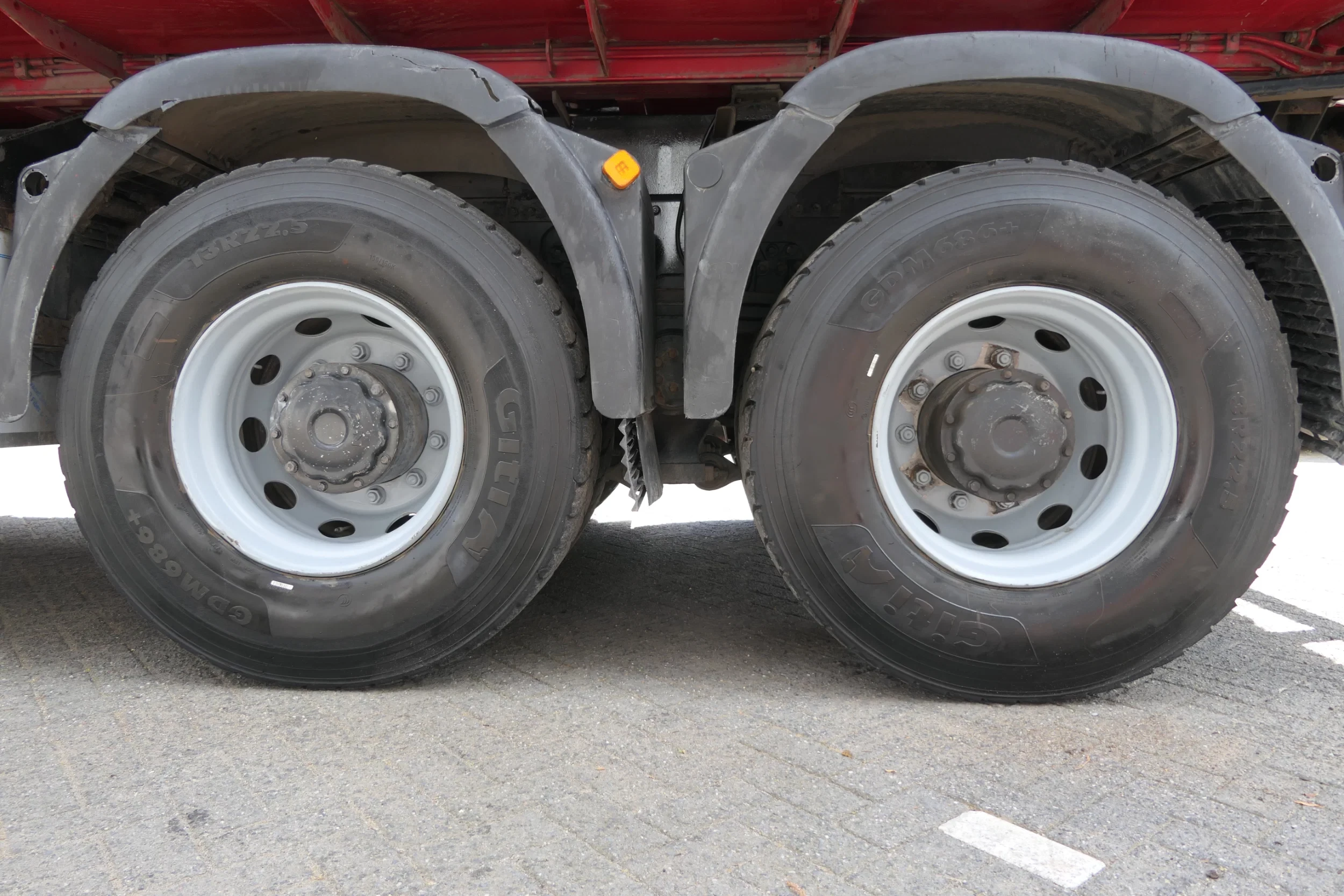 MAN TGS 2014 - 26.480 | 6X6 | 2 Side Tipper + Hydraulic dust cover | PALFINGER Q170Z84TI + Easy fold | 665130Km | 2014 | Full Steel | Drum brakes | Trailer coupling | TUV/MOT/APK 08-2026 | NL-Truck afbeelding 26
