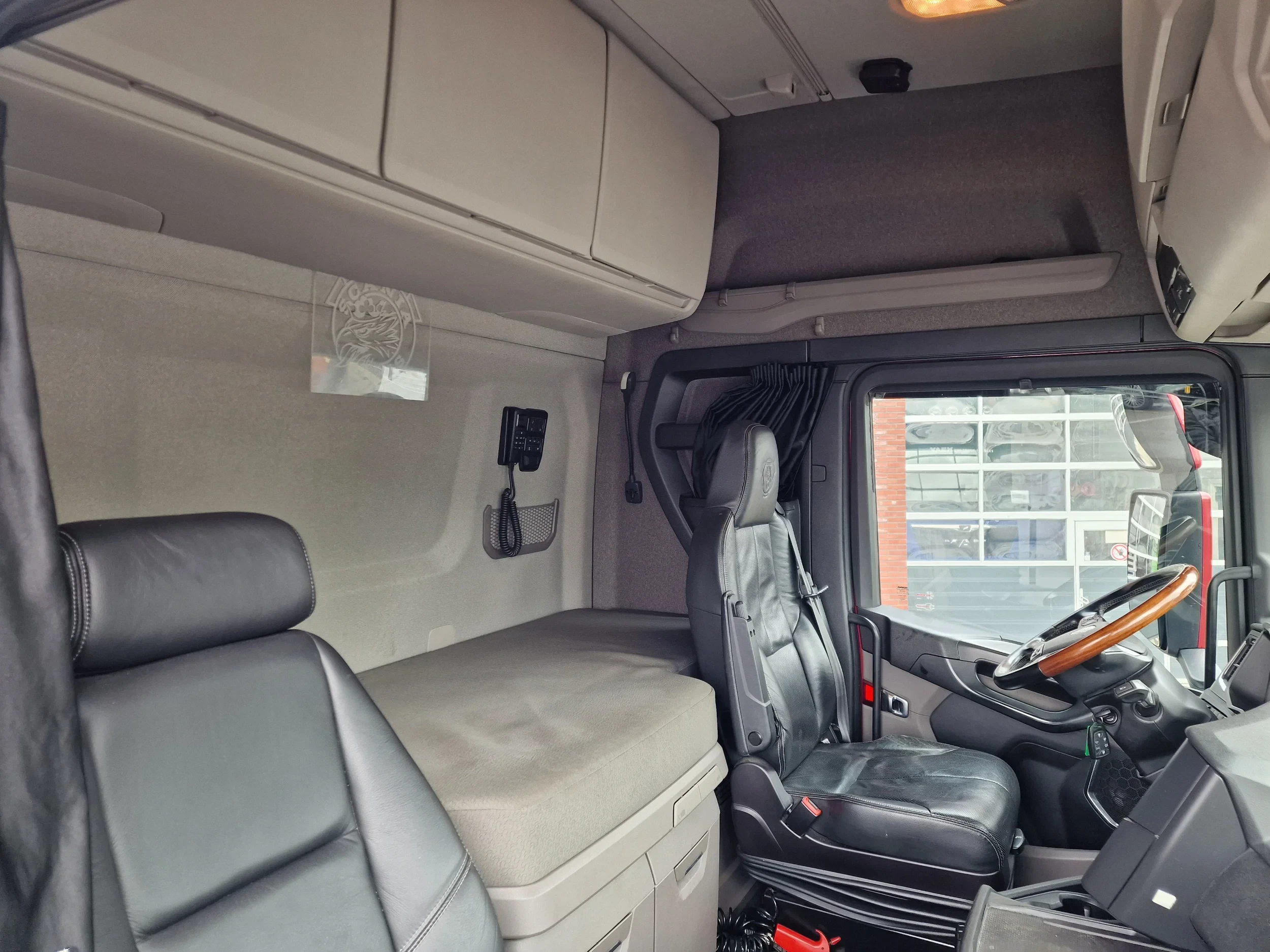 Scania S 2020 - S500 NGS Highline 4x2 - Retarder - Full air - 2x tank - Leather - Led obrázek 20