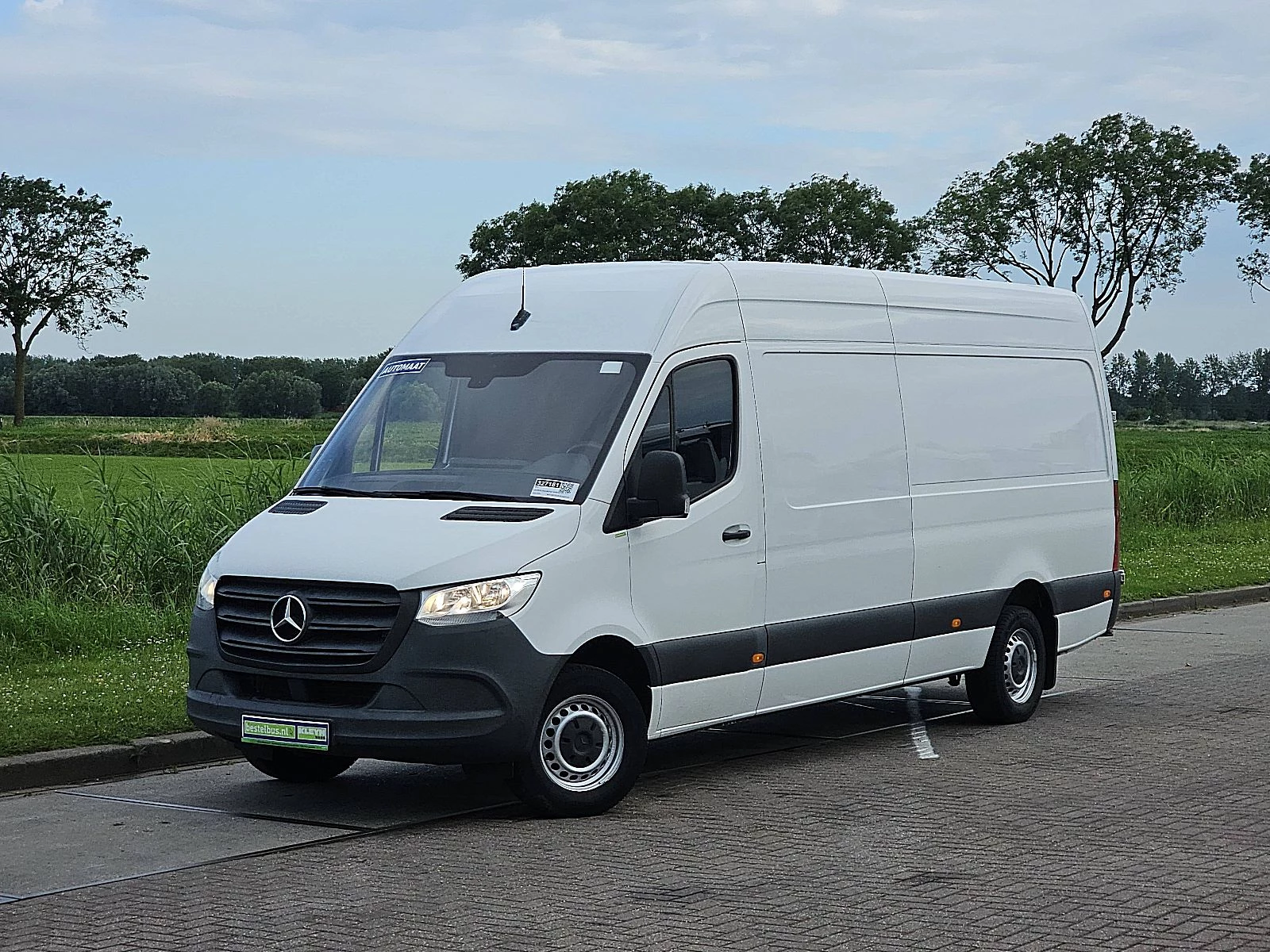 Mercedes-Benz Sprinter 2021 - 317 obrázek 2