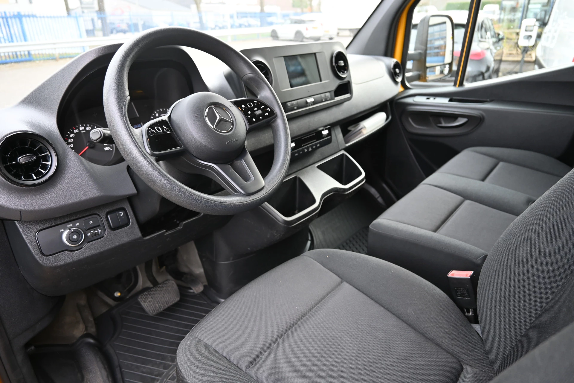 Mercedes-Benz Sprinter 2023 - 315 CDI L2 FWD Chassis-cabine obrázek 4