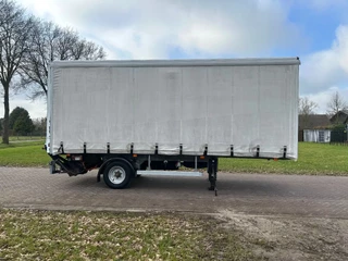 MAMBOUR N/A 2009 - Be oplegger 6.6 ton schuifzeilen met laadklep 1000 kg image 1