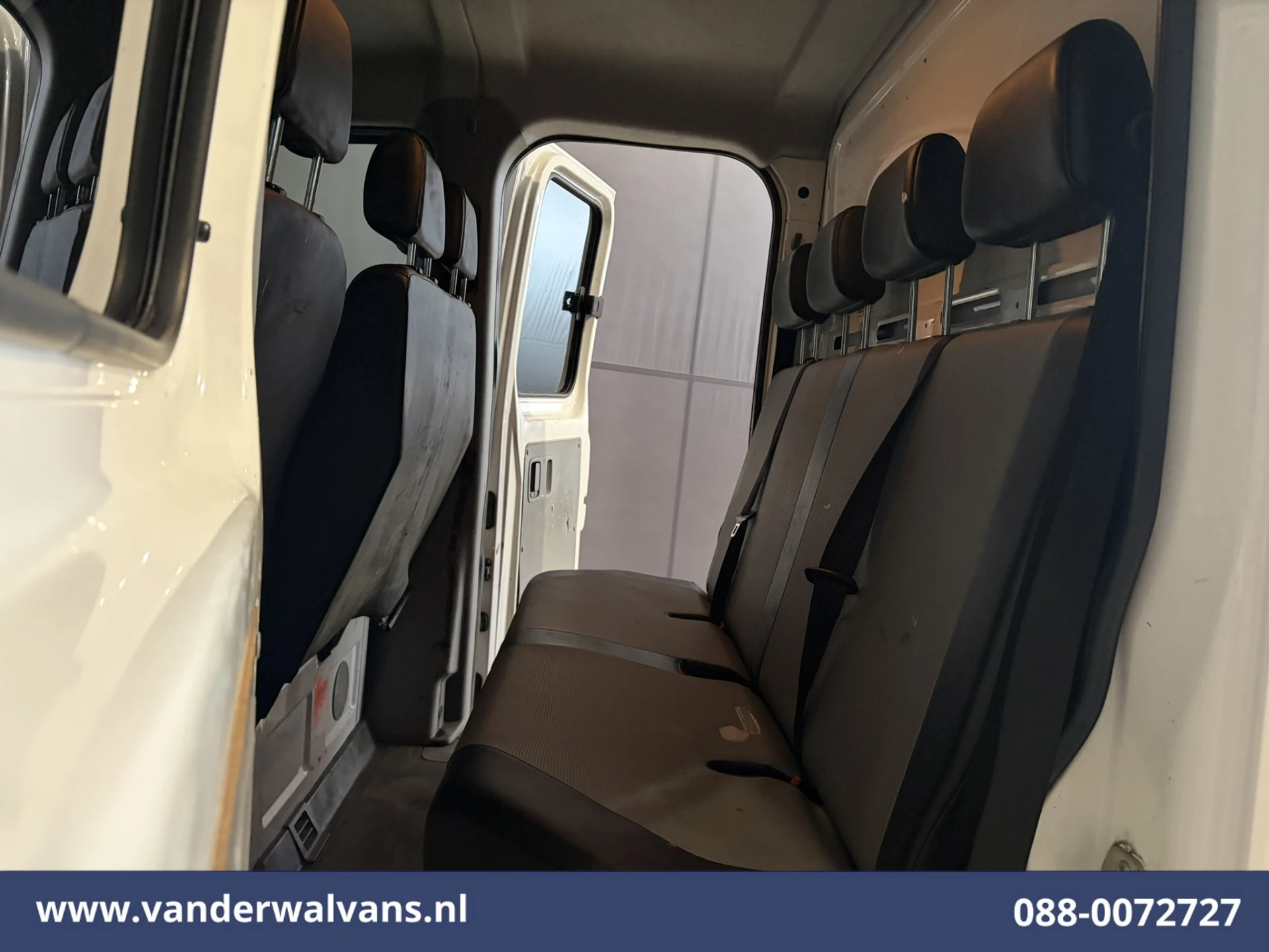 Volkswagen Crafter 2017 - 35 2.0 TDI 141pk Dubbele Cabine Euro6 Open Laadbak | Airco 3500kg trekhaak afbeelding 12