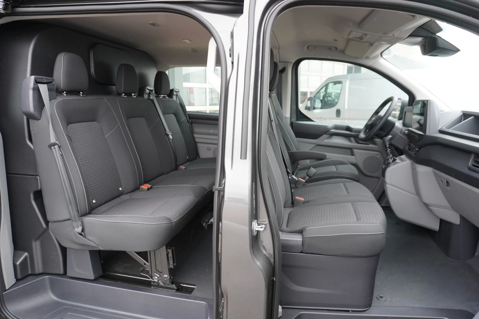 Ford Transit Custom 2024 - 320L 2.0 TDCI 150PK L2H1 Trend Dubbelcabine LM velgen obrázek 12