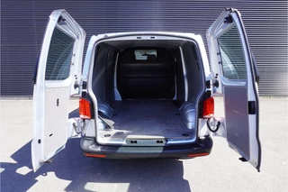 Volkswagen Transporter 2023 - 150pk Automaat L2H1 Apple Carplay Cruise control Parkeersensoren Airco obrázek 3 náhled