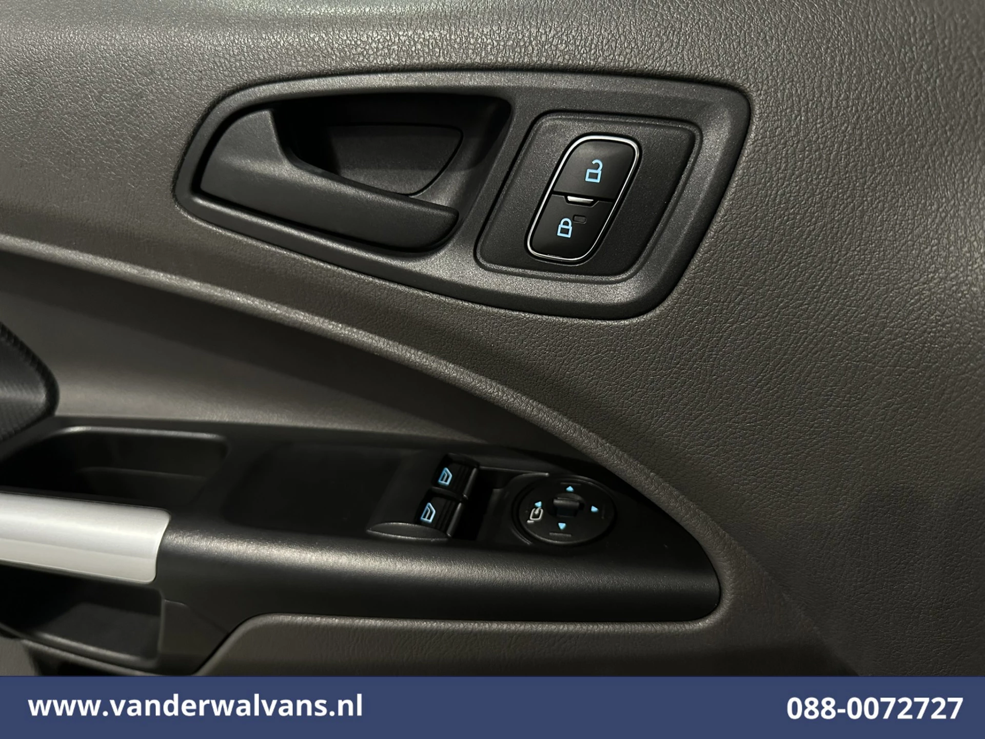 Ford Transit Connect 2020 - 1.5 EcoBlue 120pk L1H1 Euro6 Airco | Camera | Apple Carplay | LED | Cruisecontrol imagem 16